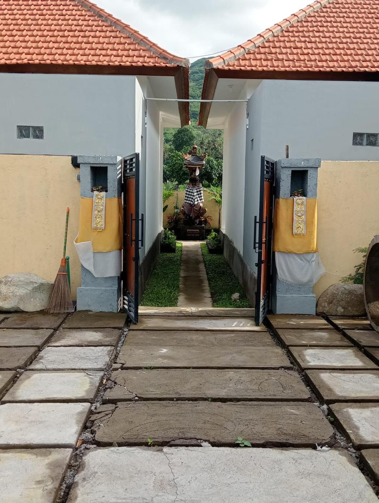 Hotel Amed Yudhadewata Exterior foto